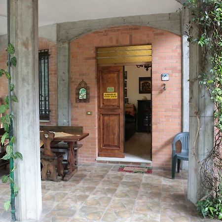 Al Parco Bed and Breakfast Curtatone Exteriör bild