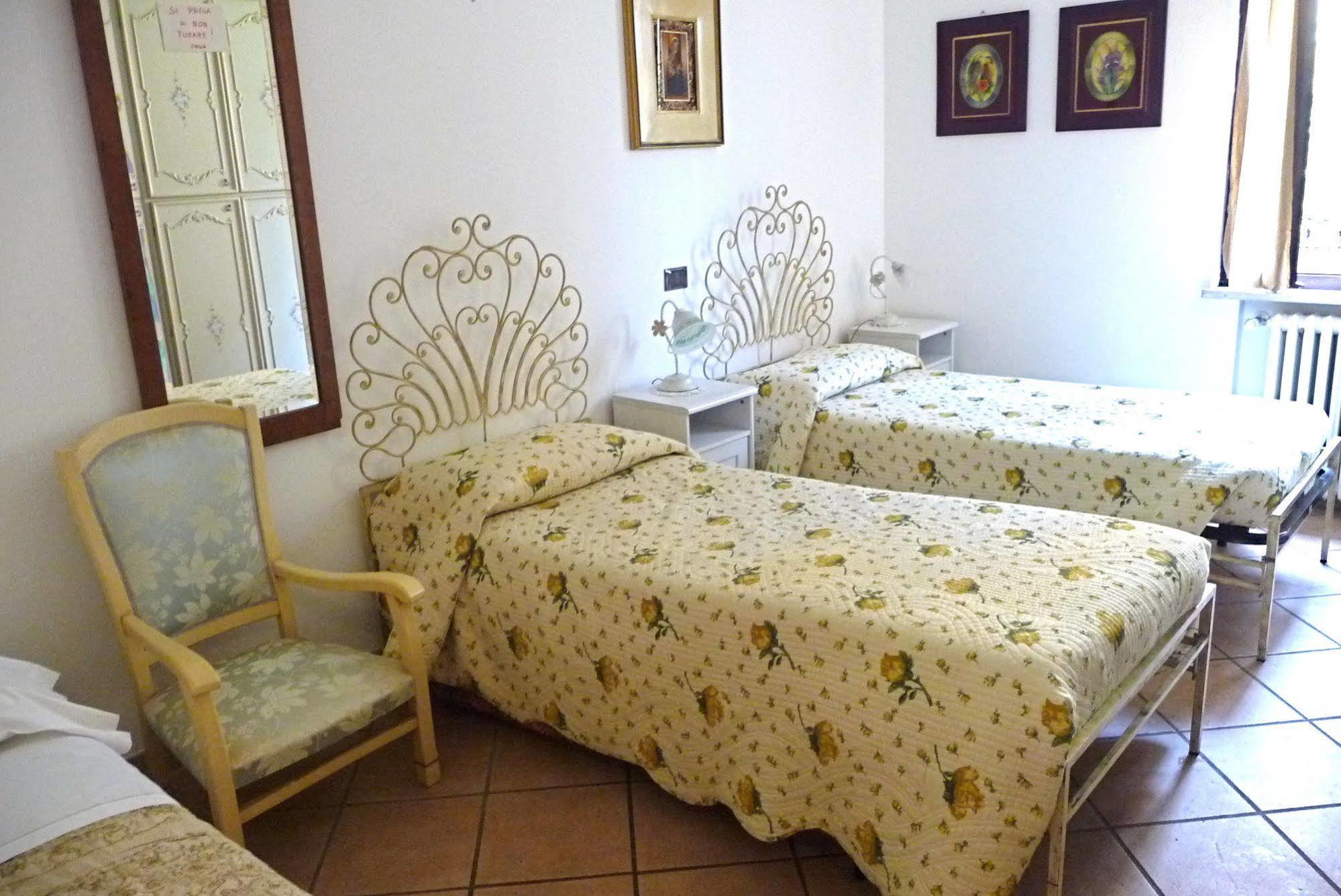 Al Parco Bed and Breakfast Curtatone Exteriör bild